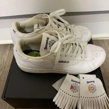 Reebok CLASSIC x BEAMS NPC UK 화이트 스니커즈