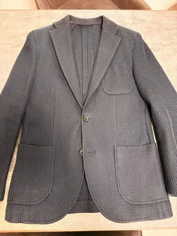 메쉬 소재 테일러드 자켓 네이비