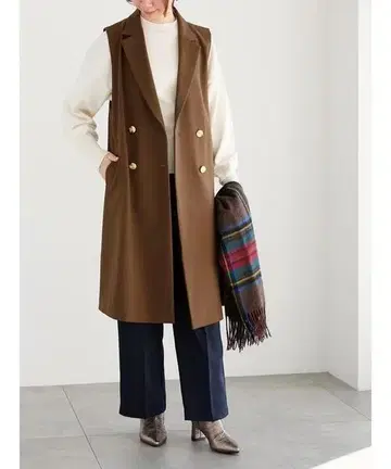 Te chichi 금장 버튼 미들 베스트 코트