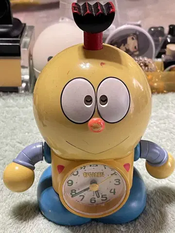 캐릭터형 알람 시계