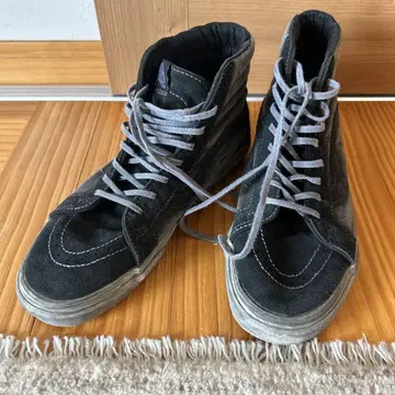 캘리포니아 Vans Sk8-Hi 블랙 스니커즈