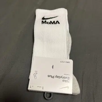 NIKE MoMA 에브리데이 삭스 미사용 새상품 M size