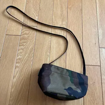 카모플라쥬 캔버스 숄더백