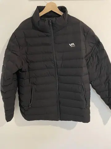 RVCA 다운 자켓 블랙