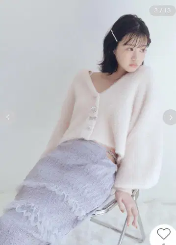 [ 택 포함 새상품 ] FURFUR 멀티 비쥬 버튼 페더 가디건 핑크