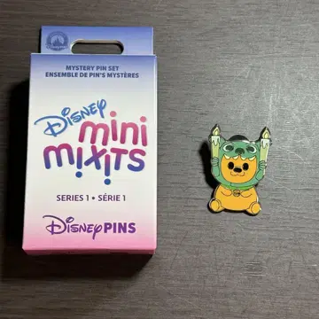 Disney mini mixits 핀 배지 플루토
