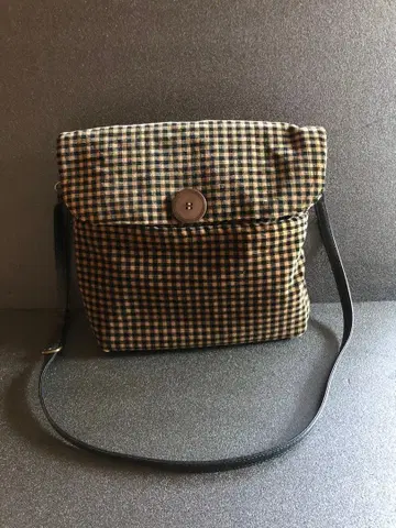 체크 무늬 숄더백 리메이크 핸드메이드 벨벳