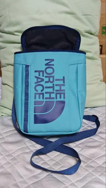 연말 세일 더 노스 페이스 숄더백 미사용 새상품