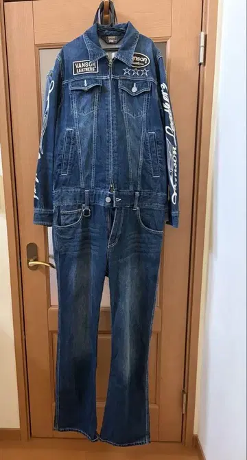 [ 최종 가격 인하 ] VANSON 반손 데님 올인원 자수 원스타