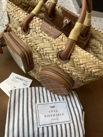 ANYA HINDMARCH 바스켓백