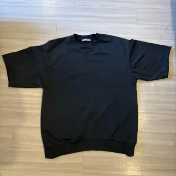 ZARA 블랙 반팔 T셔츠 EUR 5