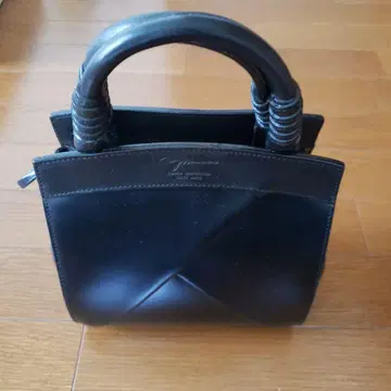 블랙 가죽 백