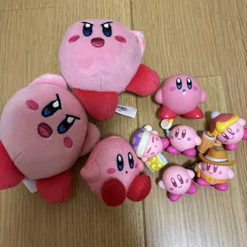 커비 봉제 인형과 피규어 세트