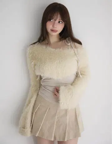 andmary Aniya fluffy knit set beige
