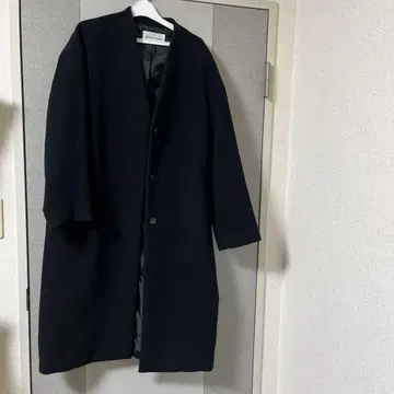 알파벳 울 v넥 코트 블랙