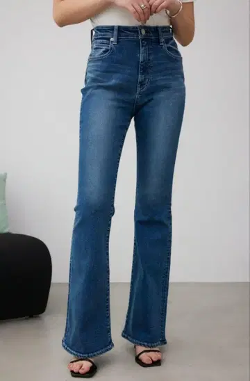 AZUL DENIM 플레어 데님 L