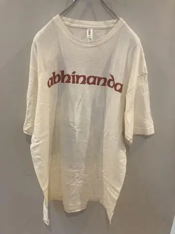 abhinanda 프린트 T셔츠 아이보리