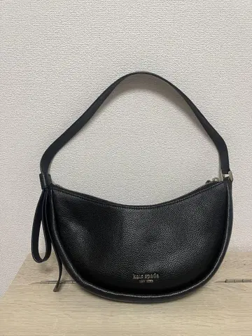 새상품급 kate spade 블랙 가죽 핸드백