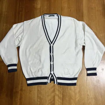 켄트의 면 가디건