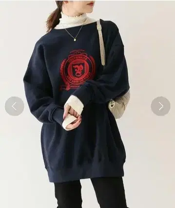 SLOBE IENA 플로키 프린트 맨투맨 네이비 트레이닝복