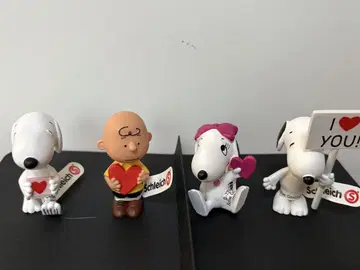 새상품 Schieich 슐라이히 SNOOPY 스누피 피규어 4개