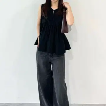 턱 페플럼 시어 블라우스