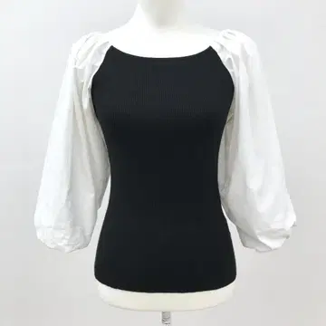 LILY BROWN 이소재 퍼프 슬리브 상의 긴팔 니트 상의