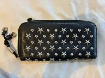 JIMMY CHOO 블랙 장지갑 별 모양 스터드