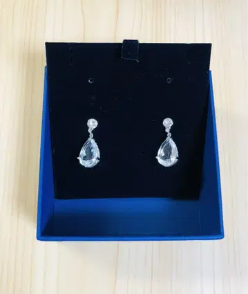 새상품급 스와로브스키 Swarovski 대형 귀걸이