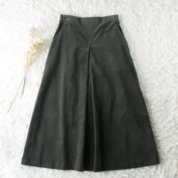 LOISIR 로와지르 코튼 스트레치 기모 박스 턱 스커트 카키
