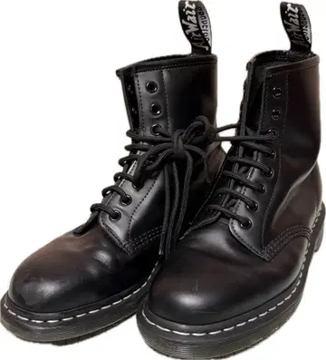 새상품급 Dr.Martens 1460 화이트 스티치 8홀 UK7
