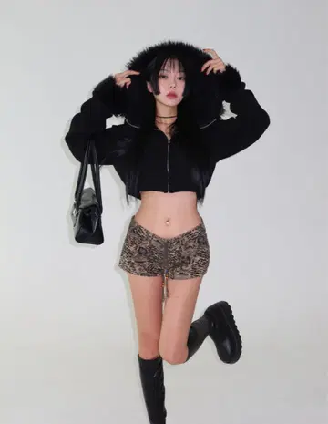 한국 Y2K 크롭 후드 니트 자켓