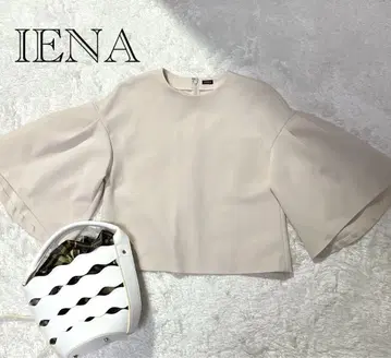 새상품급! IENA 벌룬 소매 상의