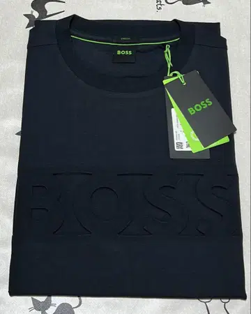 HUGO BOSS 미사용 새상품 남성용 t셔츠 M