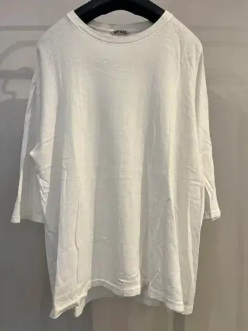 화이트 긴팔 T셔츠 코튼 7부