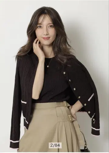 아푸와이저 리셰 배색 케이블 가디건 앙상블 브라운