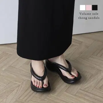 볼륨 밑창 플립플랍 블랙