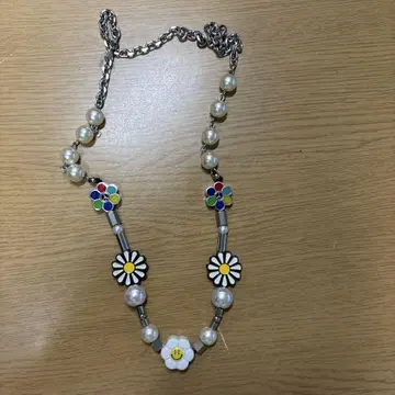 사루테 목걸이