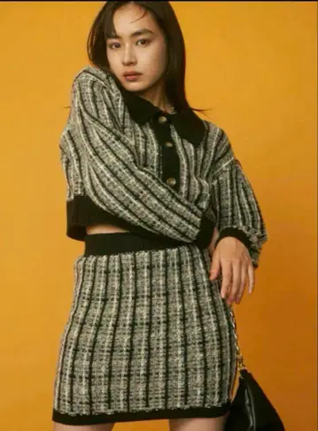 에모다 EMODA 트위드 니트 투피스 가디건 타이트 스커트