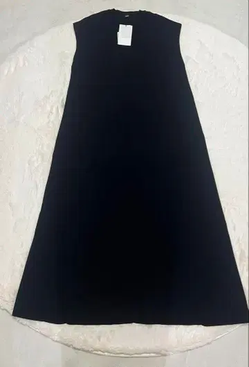 새상품 일레브 맥시 길이 원피스 블랙 프리 사이즈 택 포함