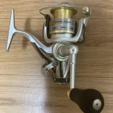 Daiwa ADRITRAL 2500BR 스피닝 릴