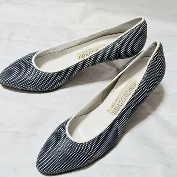 엔리코 코베리 도트 무늬 펌프스 made in italy