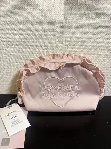 LESSERAFIM GELATO PIQUE 프릴 파우치