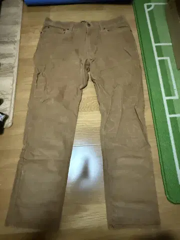 브라운 슬림핏 치노 팬츠
