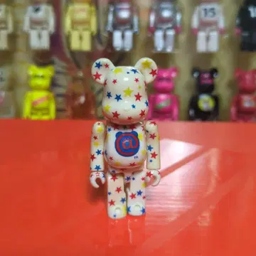 베어브릭 10주년 기념일