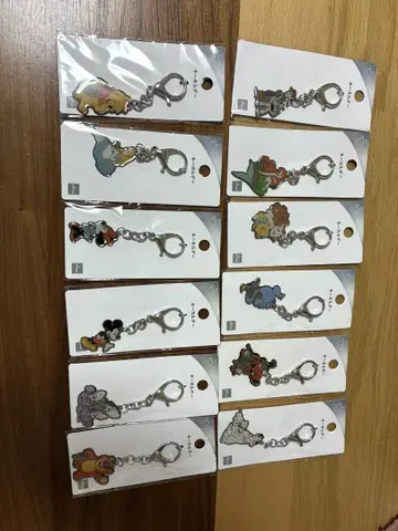 디즈니 100주년 기념 키링 12개