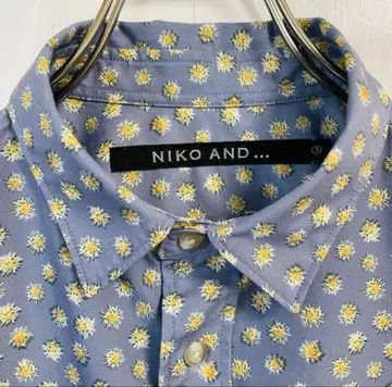 niko and - 꽃무늬 블루 셔츠 M 사이즈
