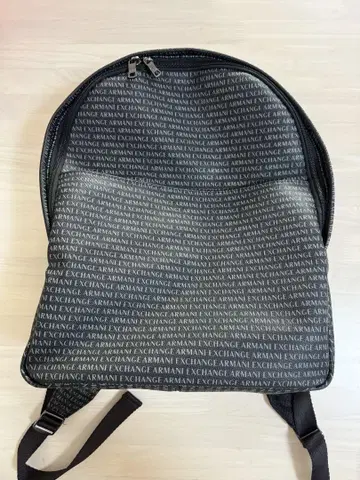 Armani Exchange 블랙 백팩