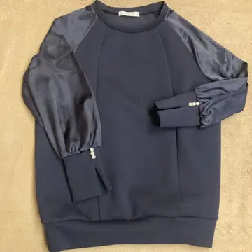 DoCLASSE 펄 장식 풀오버