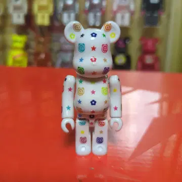 베어브릭 멀티 컬러 100%